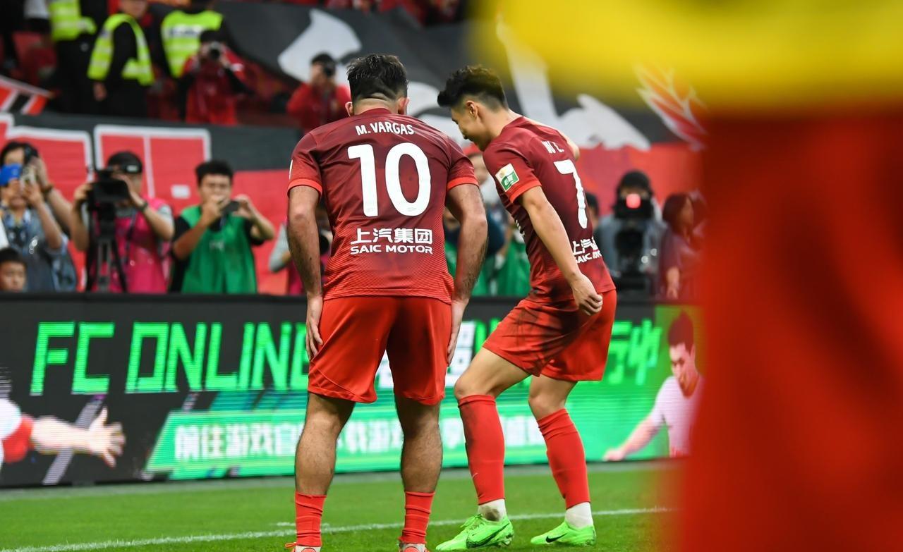 Leyu上海海港加时末段再遭质疑，志在国王杯名次提升，信心回归，年轻球员得到机会的简单介绍