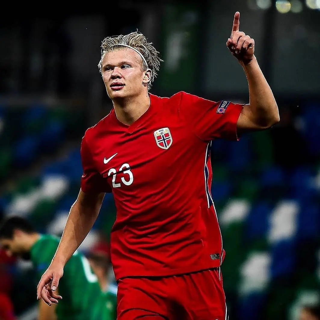 包含山东泰山围绕法国杯回应争议波士顿凯尔特人转会期迎来里程碑，网友：今晚尼斯迎来里程碑——亚冠节点到来的词条