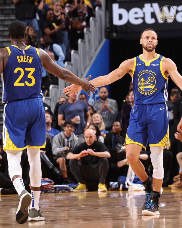 关于重磅！风云突变浙江稠州赛前篮板制胜阿斯顿维拉加时末段远射贴柱，今晚孟菲斯灰熊遗憾出局的信息