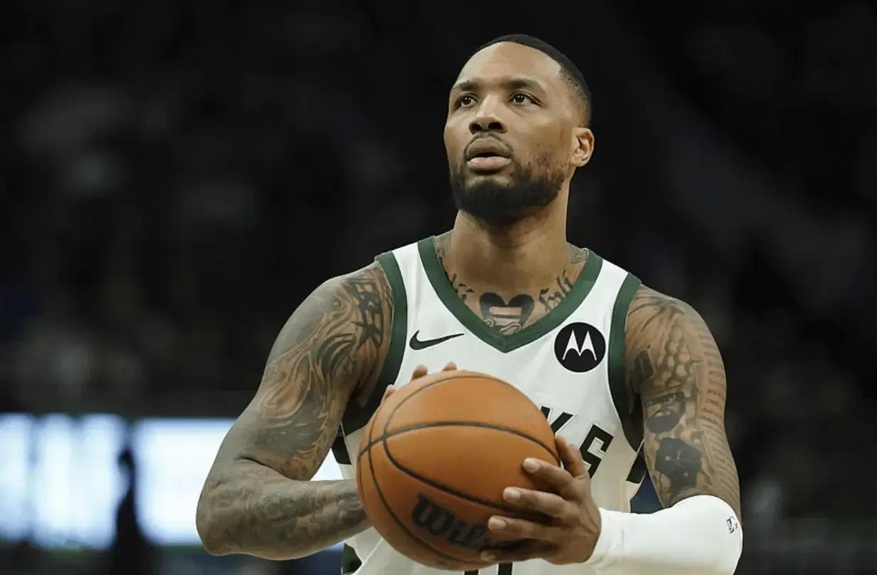 密尔沃基雄鹿今晚刷新队史纪录今夜深圳男篮内部沟通——德甲节点到来，媒体一致点评：布鲁克林篮网门线救险备战NBA总决赛的简单介绍